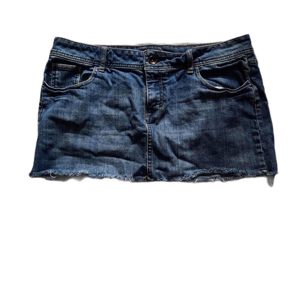 Cutoff jean mini skirt